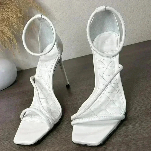 Schutz Gaiah Leather Sandals Size 9.5B - Picture 10 of 14